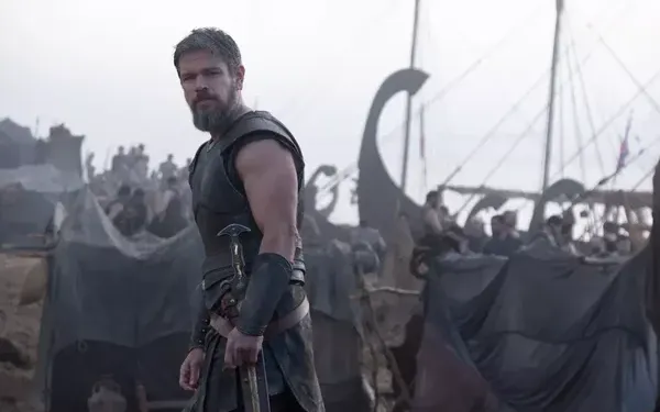ก่อนสร้าง The Odyssey คริสโตเฟอร์ โนแลน เคยได้รับงานกำกับ Troy แต่หนังกลับไปอยู่ในมือโวล์ฟกัง ปีเตอร์เซน